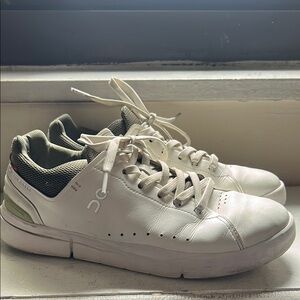 On Cloud Men's Roger Sneakers